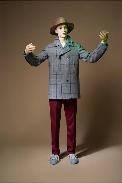 Look 15